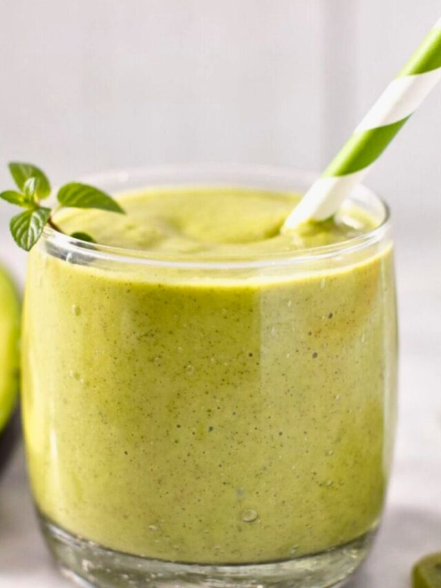 8 Cool Pineapple Kiwi Smoothie Recipe For Hot Days (2)